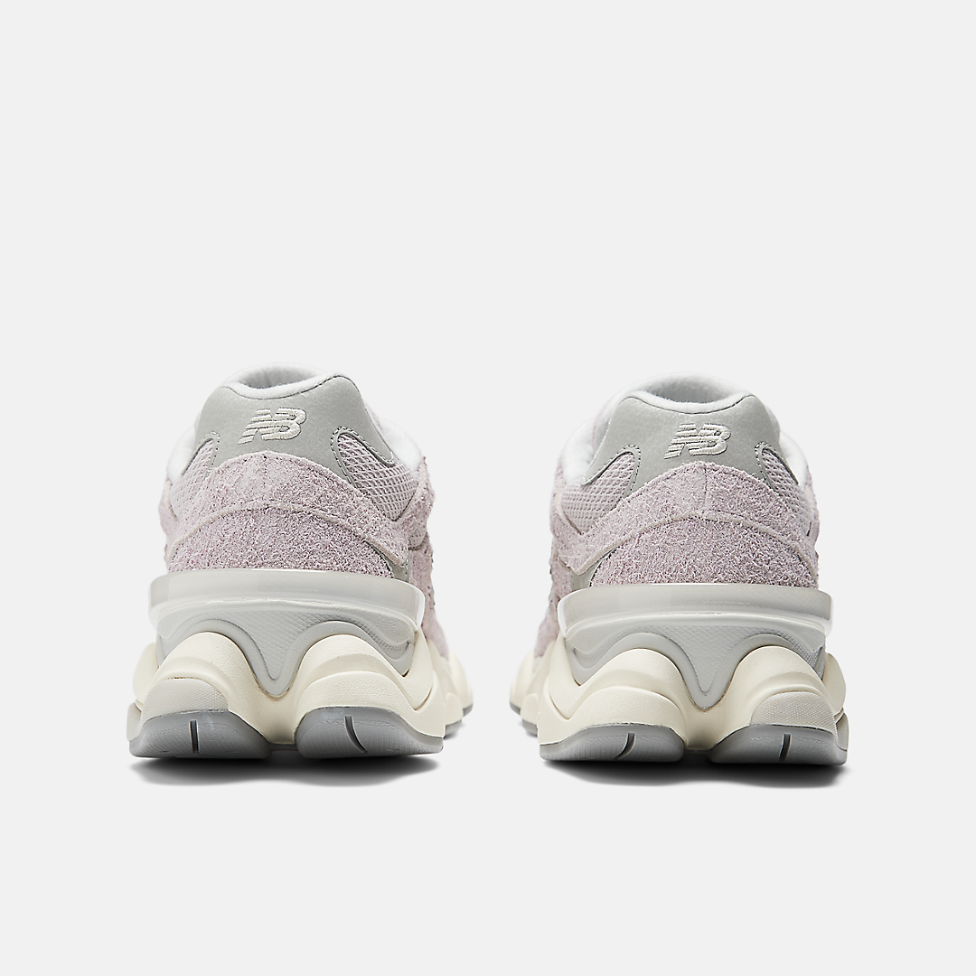 9060 [Moonbeam / Lavender]