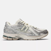 SILVER METALLIC with WHITE andt Sea Salt