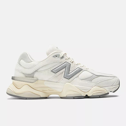 9060 [Sea Salt / Cream]