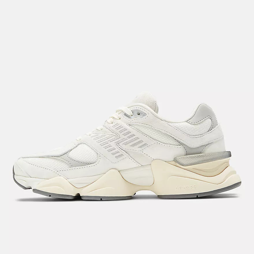 9060 [Sea Salt / Cream]