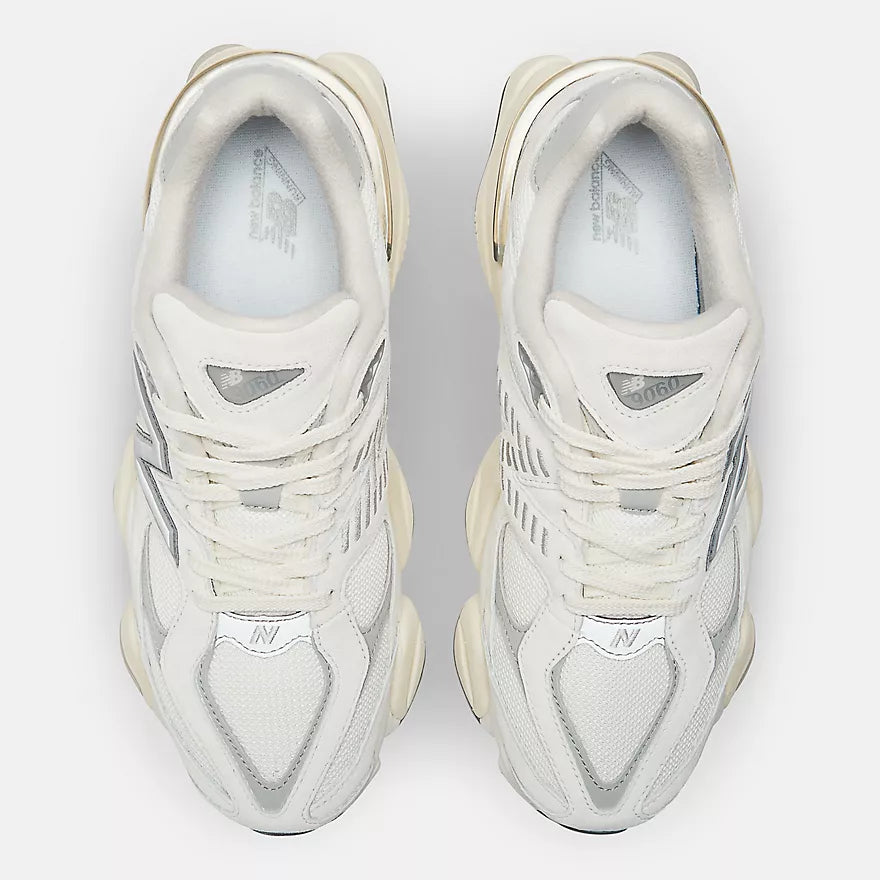 9060 [Sea Salt / Cream]